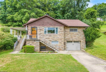 1136 Village Way, Fairmont, West Virginia 26554, 3 Bedrooms Bedrooms, 5 Rooms Rooms,2 BathroomsBathrooms,Single Family Detached,For Sale,Village,0,10166078