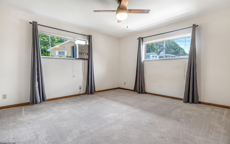 1136 Village Way, Fairmont, West Virginia 26554, 3 Bedrooms Bedrooms, 5 Rooms Rooms,2 BathroomsBathrooms,Single Family Detached,For Sale,Village,0,10166078 1136 Village Way, Fairmont, West Virginia 26554, 3 Bedrooms Bedrooms, 5 Rooms Rooms,2 BathroomsBathrooms,Single Family Detached,For Sale,Village,0,10166078