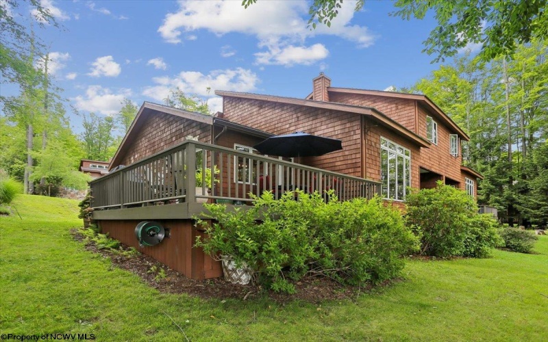 156 Woods End Court, Davis, West Virginia 26260, 3 Bedrooms Bedrooms, 8 Rooms Rooms,2 BathroomsBathrooms,Single Family Attached,For Sale,Woods End,0,10166111