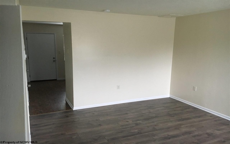 26 Pineview Drive, Reedsville, West Virginia 26547, 2 Bedrooms Bedrooms, 4 Rooms Rooms,1 BathroomBathrooms,Residential Rentals,For Rent,Pineview,0,10165839