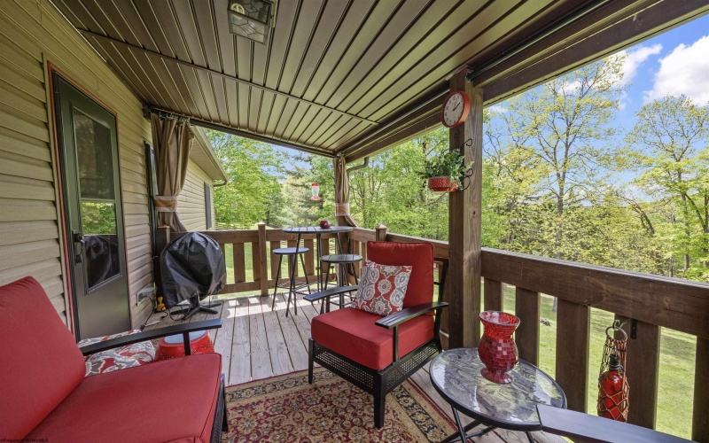 110 Seminole Trail, Buckhannon, West Virginia 26201, 2 Bedrooms Bedrooms, 6 Rooms Rooms,2 BathroomsBathrooms,Single Family Detached,For Sale,Seminole,0,10166106