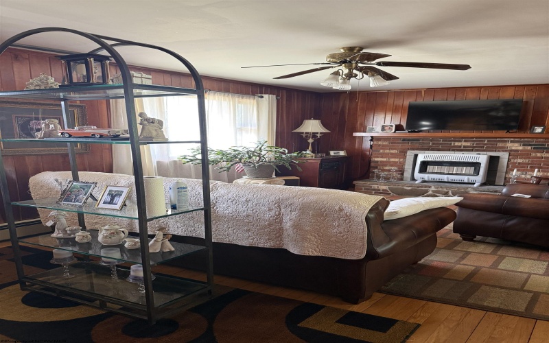 4048 Parson Road, Elkins, West Virginia 26241, 3 Bedrooms Bedrooms, 5 Rooms Rooms,1 BathroomBathrooms,Single Family Detached,For Sale,Parson,0,10166124