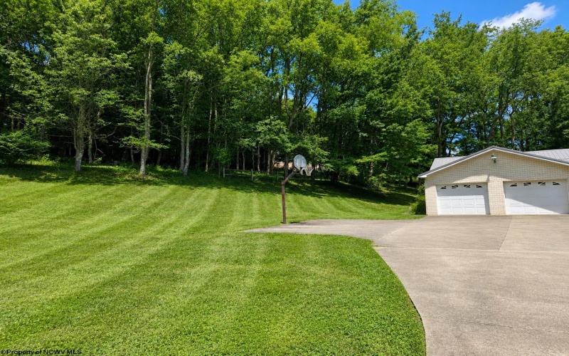 49 Price Hill Road, Morgantown, West Virginia 26501-2319, 3 Bedrooms Bedrooms, 7 Rooms Rooms,3 BathroomsBathrooms,Single Family Detached,For Sale,Price Hill,0,10166125