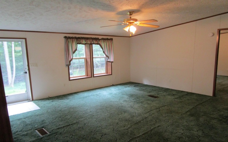 86 Little Oak Drive, Beverly, West Virginia 26253, 3 Bedrooms Bedrooms, 6 Rooms Rooms,2 BathroomsBathrooms,Single Family Detached,For Sale,Little Oak,0,10166127