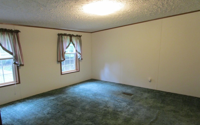 86 Little Oak Drive, Beverly, West Virginia 26253, 3 Bedrooms Bedrooms, 6 Rooms Rooms,2 BathroomsBathrooms,Single Family Detached,For Sale,Little Oak,0,10166127