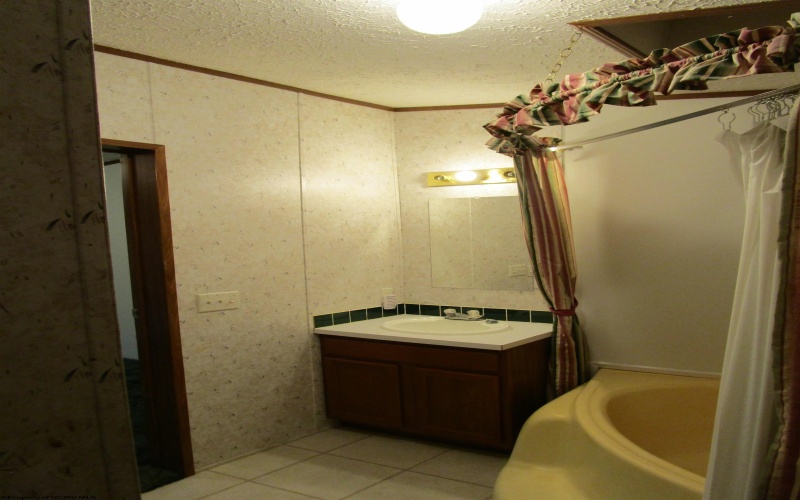 86 Little Oak Drive, Beverly, West Virginia 26253, 3 Bedrooms Bedrooms, 6 Rooms Rooms,2 BathroomsBathrooms,Single Family Detached,For Sale,Little Oak,0,10166127