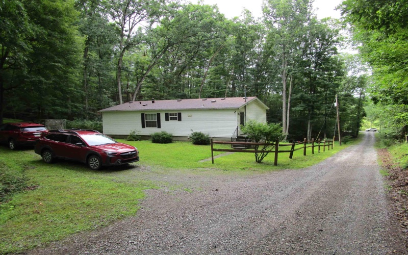 86 Little Oak Drive, Beverly, West Virginia 26253, 3 Bedrooms Bedrooms, 6 Rooms Rooms,2 BathroomsBathrooms,Single Family Detached,For Sale,Little Oak,0,10166127