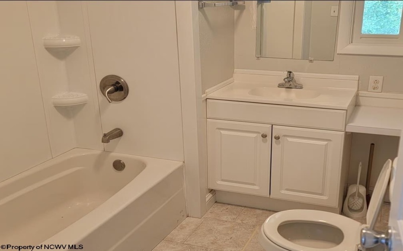 46 Pounds Hollow Road, Morgantown, West Virginia 26508, 3 Bedrooms Bedrooms, 6 Rooms Rooms,2 BathroomsBathrooms,Single Family Detached,For Sale,Pounds Hollow,0,10166128