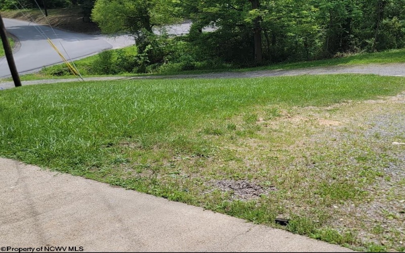 46 Pounds Hollow Road, Morgantown, West Virginia 26508, 3 Bedrooms Bedrooms, 6 Rooms Rooms,2 BathroomsBathrooms,Single Family Detached,For Sale,Pounds Hollow,0,10166128