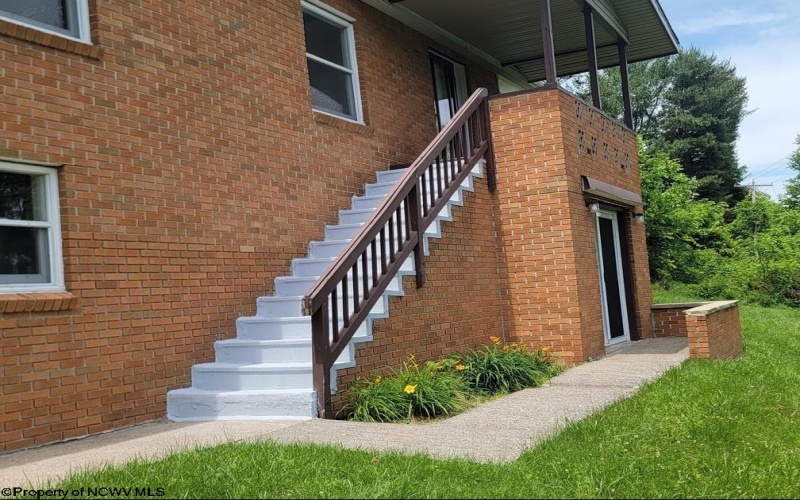 46 Pounds Hollow Road, Morgantown, West Virginia 26508, 3 Bedrooms Bedrooms, 6 Rooms Rooms,2 BathroomsBathrooms,Single Family Detached,For Sale,Pounds Hollow,0,10166128