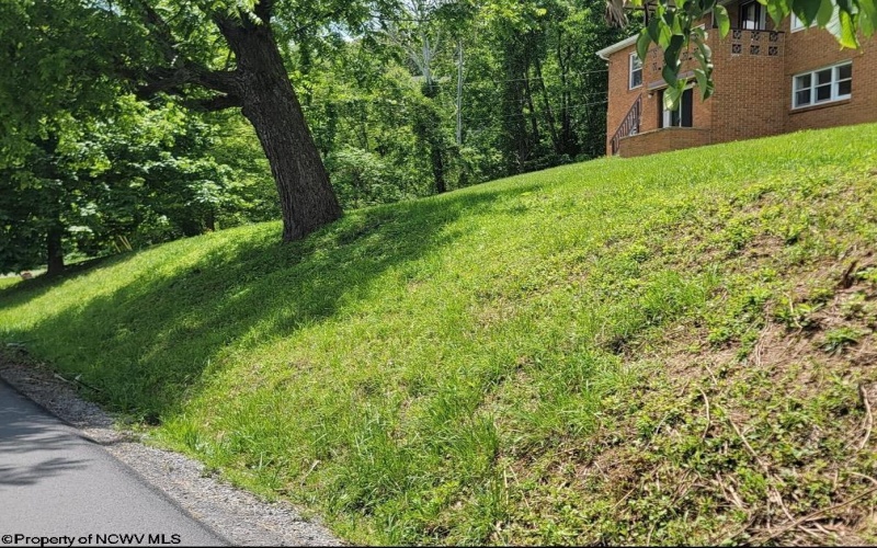 46 Pounds Hollow Road, Morgantown, West Virginia 26508, 3 Bedrooms Bedrooms, 6 Rooms Rooms,2 BathroomsBathrooms,Single Family Detached,For Sale,Pounds Hollow,0,10166128