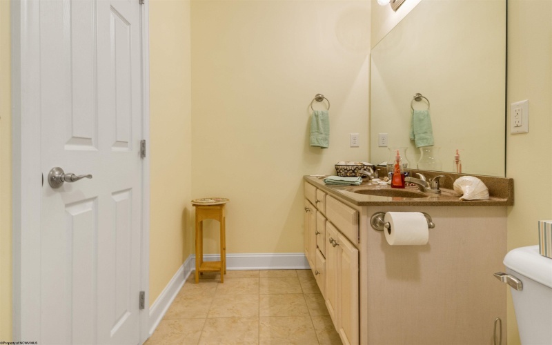 2 Amber Ridge, Morgantown, West Virginia 26508, 3 Bedrooms Bedrooms, 5 Rooms Rooms,2 BathroomsBathrooms,Single Family Detached,For Sale,Amber,0,10166129
