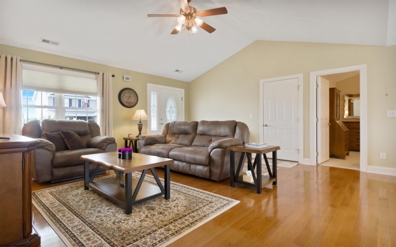 2 Amber Ridge, Morgantown, West Virginia 26508, 3 Bedrooms Bedrooms, 5 Rooms Rooms,2 BathroomsBathrooms,Single Family Detached,For Sale,Amber,0,10166129