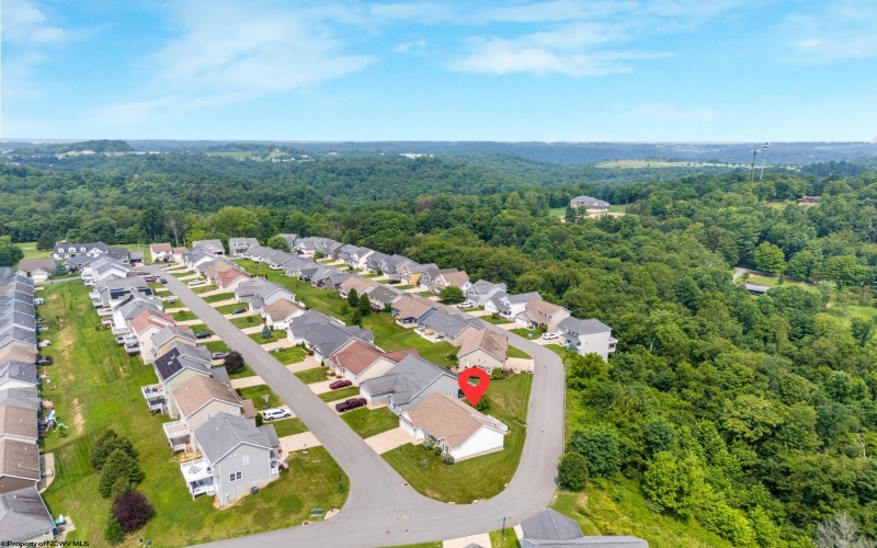 2 Amber Ridge, Morgantown, West Virginia 26508, 3 Bedrooms Bedrooms, 5 Rooms Rooms,2 BathroomsBathrooms,Single Family Detached,For Sale,Amber,0,10166129