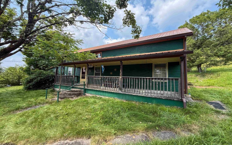 110 Seneca Road, Elkins, West Virginia 26241, 4 Bedrooms Bedrooms, 9 Rooms Rooms,2 BathroomsBathrooms,Single Family Detached,For Sale,Seneca,0,10166133