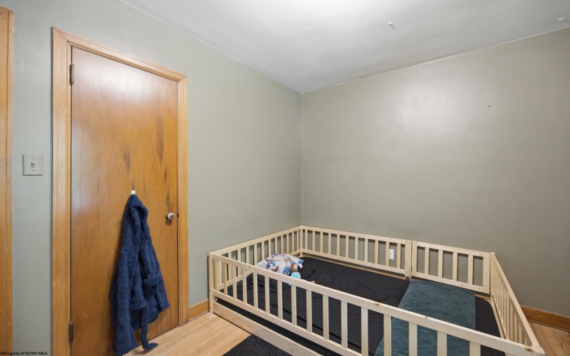 680 Verdun Street, Clarksburg, West Virginia 26301, 3 Bedrooms Bedrooms, 5 Rooms Rooms,2 BathroomsBathrooms,Single Family Detached,For Sale,Verdun,0,10166132