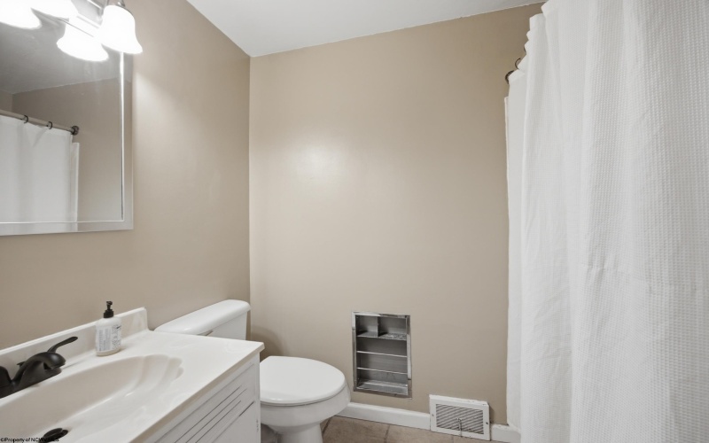 680 Verdun Street, Clarksburg, West Virginia 26301, 3 Bedrooms Bedrooms, 5 Rooms Rooms,2 BathroomsBathrooms,Single Family Detached,For Sale,Verdun,0,10166132