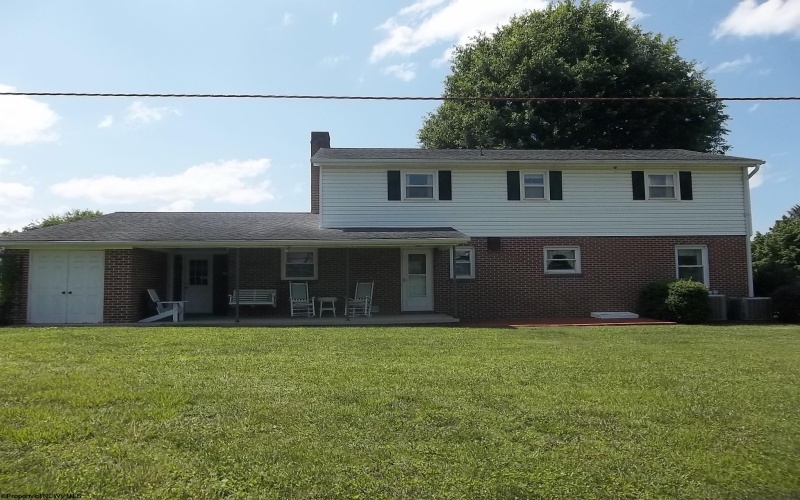 101 Homewood Drive, Elkins, West Virginia 26241, 4 Bedrooms Bedrooms, 10 Rooms Rooms,2 BathroomsBathrooms,Single Family Detached,For Sale,Homewood,0,10166131