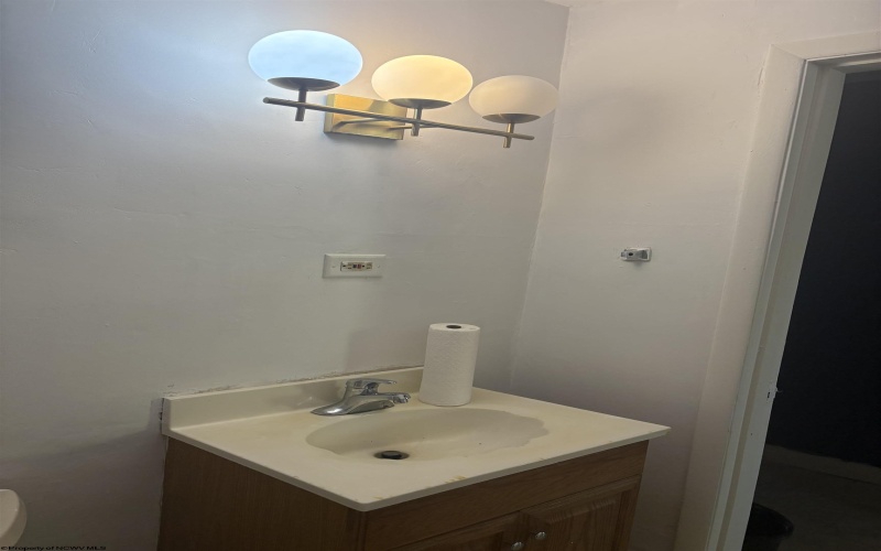 841 Stewart Street, Morgantown, West Virginia 26505, 2 Bedrooms Bedrooms, 3 Rooms Rooms,1 BathroomBathrooms,Residential Rentals,For Rent,Stewart,0,10166139