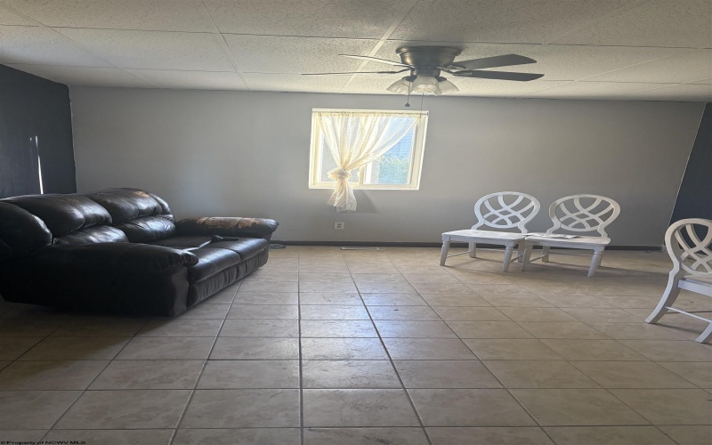 841 Stewart Street, Morgantown, West Virginia 26505, 2 Bedrooms Bedrooms, 3 Rooms Rooms,1 BathroomBathrooms,Residential Rentals,For Rent,Stewart,0,10166139