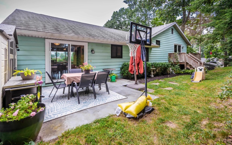 1340 Cherry Lane, Morgantown, West Virginia 26505, 4 Bedrooms Bedrooms, 11 Rooms Rooms,3 BathroomsBathrooms,Single Family Detached,For Sale,Cherry,0,10166151