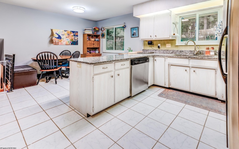 1340 Cherry Lane, Morgantown, West Virginia 26505, 4 Bedrooms Bedrooms, 11 Rooms Rooms,3 BathroomsBathrooms,Single Family Detached,For Sale,Cherry,0,10166151