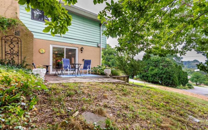 1340 Cherry Lane, Morgantown, West Virginia 26505, 4 Bedrooms Bedrooms, 11 Rooms Rooms,3 BathroomsBathrooms,Single Family Detached,For Sale,Cherry,0,10166151