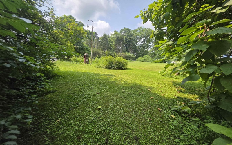 79 Y Road, Arthurdale, West Virginia 26520, 4 Bedrooms Bedrooms, 7 Rooms Rooms,1 BathroomBathrooms,Single Family Detached,For Sale,Y,0,10166136