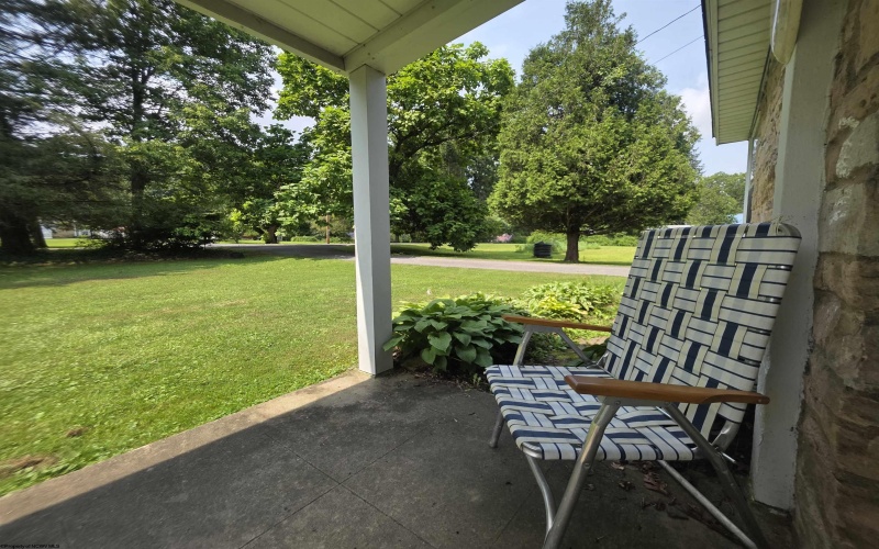 79 Y Road, Arthurdale, West Virginia 26520, 4 Bedrooms Bedrooms, 7 Rooms Rooms,1 BathroomBathrooms,Single Family Detached,For Sale,Y,0,10166136