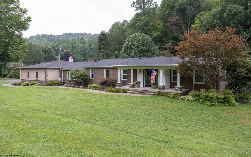 4217 Chapel Road, Gassaway, West Virginia 26624, 4 Bedrooms Bedrooms, 9 Rooms Rooms,2 BathroomsBathrooms,Single Family Detached,For Sale,Chapel,0,10166140