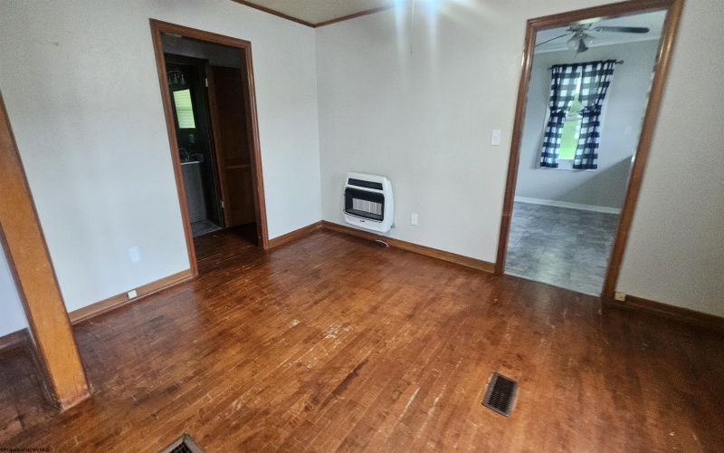 389 Monroe Avenue, Weston, West Virginia 26452, 2 Bedrooms Bedrooms, 5 Rooms Rooms,1 BathroomBathrooms,Single Family Detached,For Sale,Monroe,0,10166173 389 Monroe Avenue, Weston, West Virginia 26452, 2 Bedrooms Bedrooms, 5 Rooms Rooms,1 BathroomBathrooms,Single Family Detached,For Sale,Monroe,0,10166173