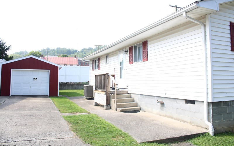 315 State Street, Weston, West Virginia 26452, 3 Bedrooms Bedrooms, 7 Rooms Rooms,1 BathroomBathrooms,Single Family Detached,For Sale,State,0,10166167 315 State Street, Weston, West Virginia 26452, 3 Bedrooms Bedrooms, 7 Rooms Rooms,1 BathroomBathrooms,Single Family Detached,For Sale,State,0,10166167