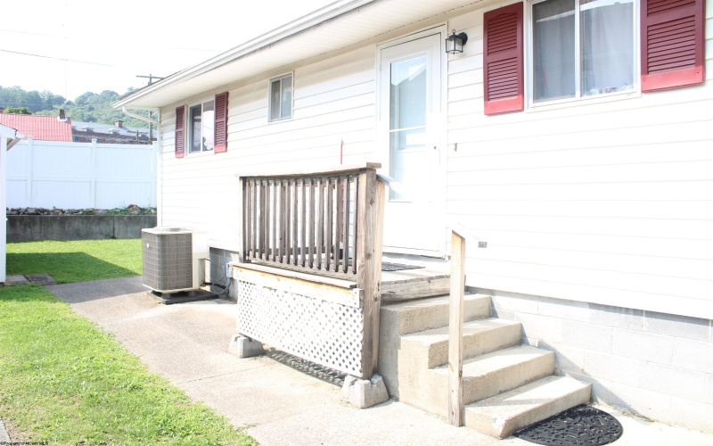 315 State Street, Weston, West Virginia 26452, 3 Bedrooms Bedrooms, 7 Rooms Rooms,1 BathroomBathrooms,Single Family Detached,For Sale,State,0,10166167 315 State Street, Weston, West Virginia 26452, 3 Bedrooms Bedrooms, 7 Rooms Rooms,1 BathroomBathrooms,Single Family Detached,For Sale,State,0,10166167