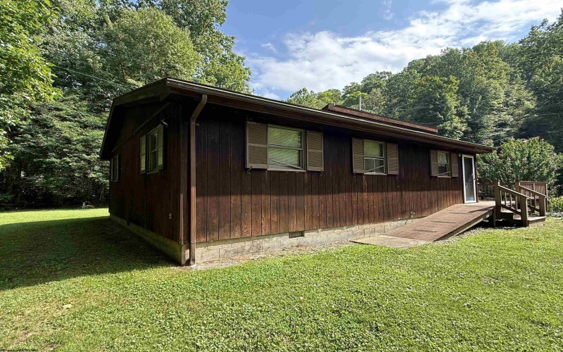 4688 Staunton Parkersburg Turnpike, Huttonsville, West Virginia 26273, 3 Bedrooms Bedrooms, 6 Rooms Rooms,1 BathroomBathrooms,Single Family Detached,For Sale,Staunton Parkersburg,0,10166165 4688 Staunton Parkersburg Turnpike, Huttonsville, West Virginia 26273, 3 Bedrooms Bedrooms, 6 Rooms Rooms,1 BathroomBathrooms,Single Family Detached,For Sale,Staunton Parkersburg,0,10166165