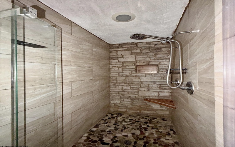 451 Maple Avenue, Philippi, West Virginia 26416, 3 Bedrooms Bedrooms, 5 Rooms Rooms,2 BathroomsBathrooms,Single Family Detached,For Sale,Maple,0,10164357
