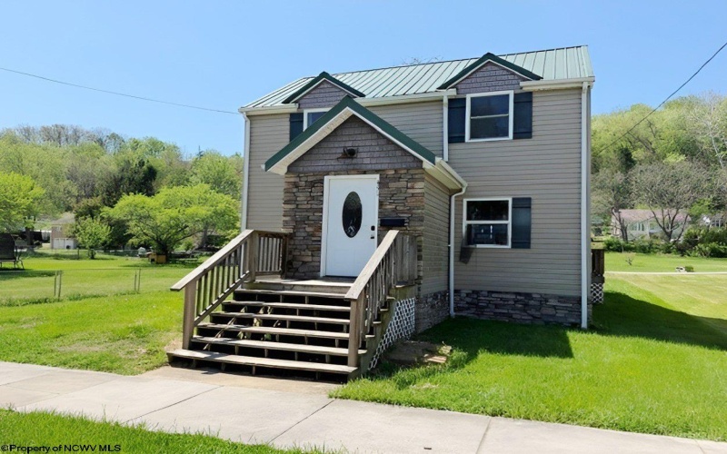 451 Maple Avenue, Philippi, West Virginia 26416, 3 Bedrooms Bedrooms, 5 Rooms Rooms,2 BathroomsBathrooms,Single Family Detached,For Sale,Maple,0,10164357