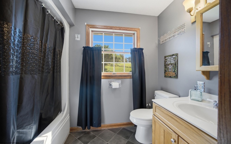 242 Linmad Lane, Lost Creek, West Virginia 26385, 4 Bedrooms Bedrooms, 9 Rooms Rooms,2 BathroomsBathrooms,Single Family Detached,For Sale,Linmad,0,10166195