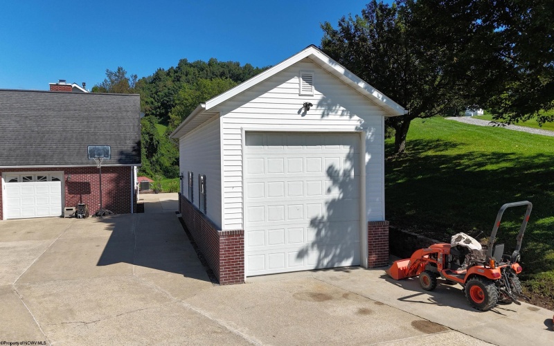 242 Linmad Lane, Lost Creek, West Virginia 26385, 4 Bedrooms Bedrooms, 9 Rooms Rooms,2 BathroomsBathrooms,Single Family Detached,For Sale,Linmad,0,10166195