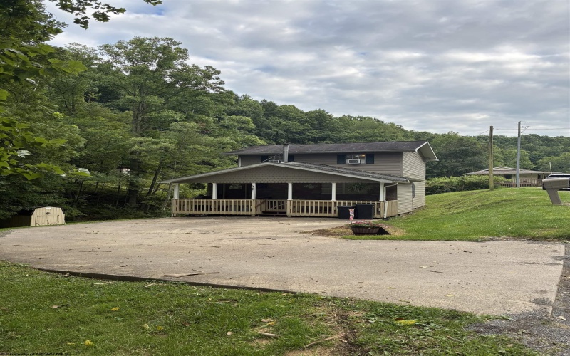 338 MT HARMONY Road, Fairmont, West Virginia 26554, 3 Bedrooms Bedrooms, 7 Rooms Rooms,2 BathroomsBathrooms,Single Family Detached,For Sale,MT HARMONY,0,10166196