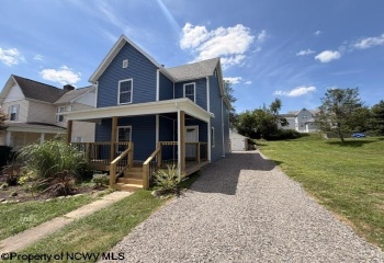 1037 Virginia Avenue, Fairmont, West Virginia 26554, 3 Bedrooms Bedrooms, 7 Rooms Rooms,3 BathroomsBathrooms,Single Family Detached,For Sale,Virginia,0,10166191