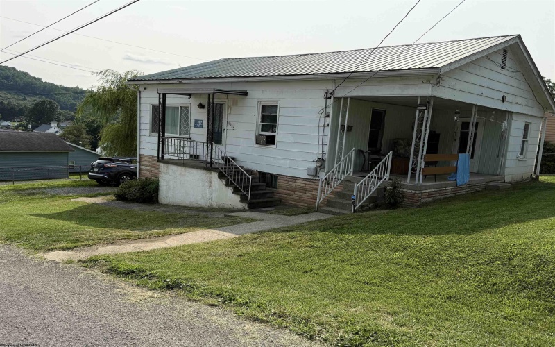 8265 Gordon Street, Stonewood, West Virginia 26301, 2 Bedrooms Bedrooms, 4 Rooms Rooms,1 BathroomBathrooms,Single Family Detached,For Sale,Gordon,0,10166186 8265 Gordon Street, Stonewood, West Virginia 26301, 2 Bedrooms Bedrooms, 4 Rooms Rooms,1 BathroomBathrooms,Single Family Detached,For Sale,Gordon,0,10166186