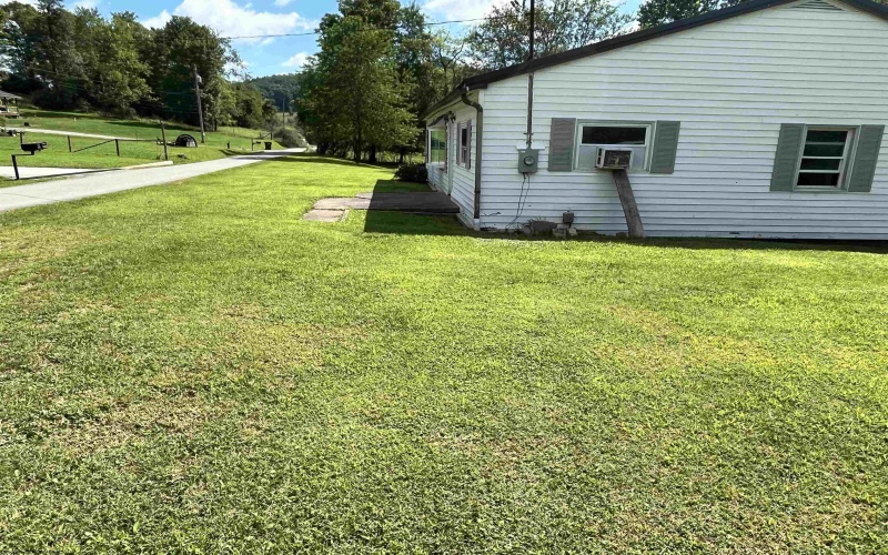 301 Lucy Lane, Buckhannon, West Virginia 26201, 2 Bedrooms Bedrooms, 9 Rooms Rooms,2 BathroomsBathrooms,Single Family Detached,For Sale,Lucy,0,10166199