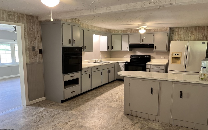 301 Lucy Lane, Buckhannon, West Virginia 26201, 2 Bedrooms Bedrooms, 9 Rooms Rooms,2 BathroomsBathrooms,Single Family Detached,For Sale,Lucy,0,10166199