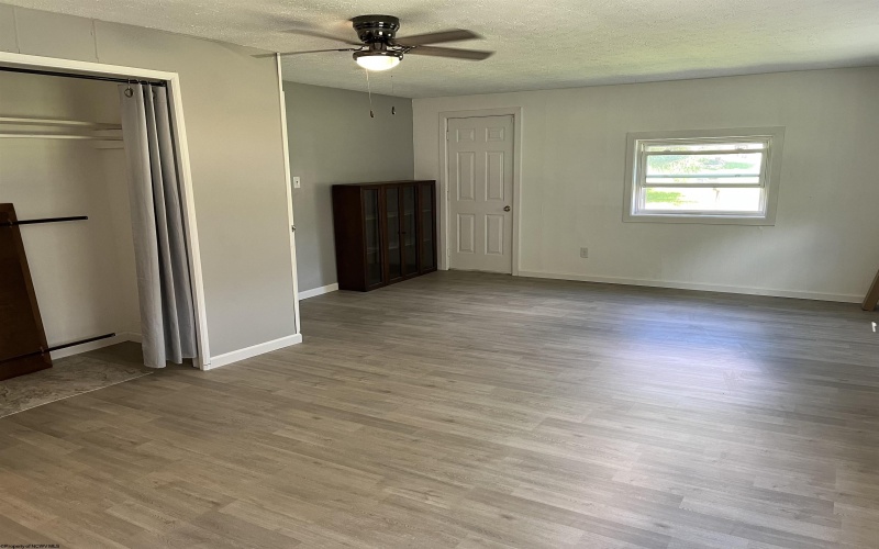 301 Lucy Lane, Buckhannon, West Virginia 26201, 2 Bedrooms Bedrooms, 9 Rooms Rooms,2 BathroomsBathrooms,Single Family Detached,For Sale,Lucy,0,10166199