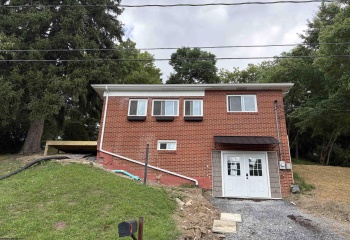27 Washington Avenue, Westover, West Virginia 26501, 3 Bedrooms Bedrooms, 7 Rooms Rooms,2 BathroomsBathrooms,Single Family Detached,For Sale,Washington,0,10166198