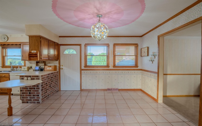 207 Buchanan Drive, Masontown, Pennsylvania 15461, 3 Bedrooms Bedrooms, 11 Rooms Rooms,2 BathroomsBathrooms,Single Family Detached,For Sale,Buchanan,0,10166201