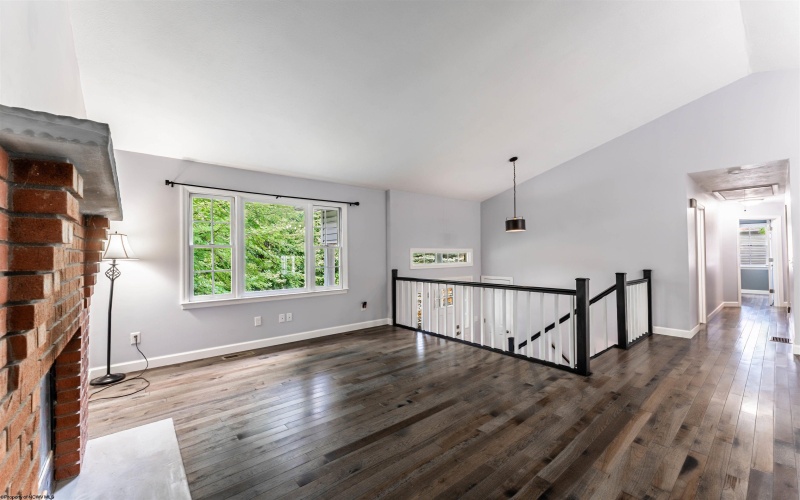 1374 Bennett Drive, Morgantown, West Virginia 26508, 3 Bedrooms Bedrooms, 8 Rooms Rooms,3 BathroomsBathrooms,Single Family Detached,For Sale,Bennett,0,10166197