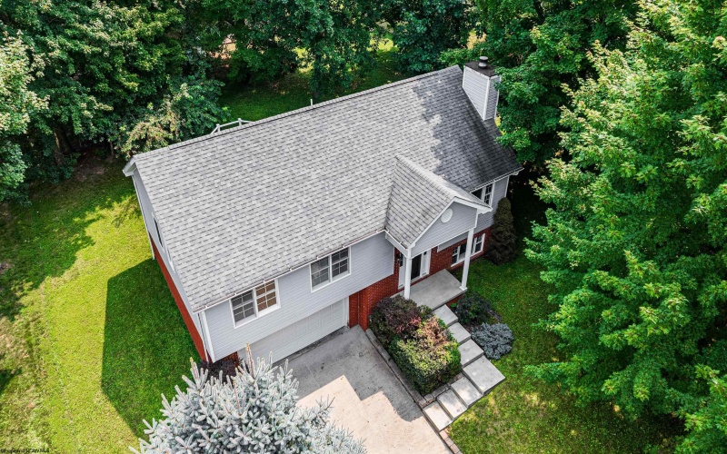 1374 Bennett Drive, Morgantown, West Virginia 26508, 3 Bedrooms Bedrooms, 8 Rooms Rooms,3 BathroomsBathrooms,Single Family Detached,For Sale,Bennett,0,10166197