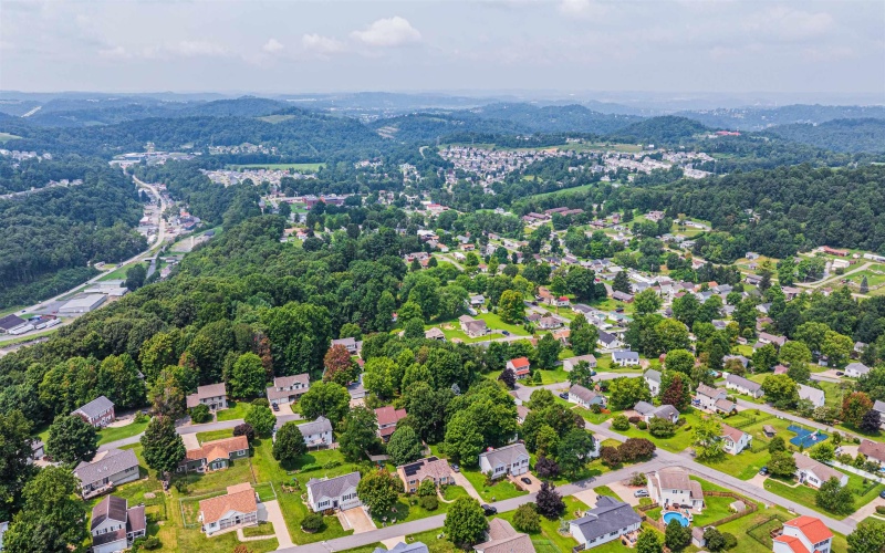 1374 Bennett Drive, Morgantown, West Virginia 26508, 3 Bedrooms Bedrooms, 8 Rooms Rooms,3 BathroomsBathrooms,Single Family Detached,For Sale,Bennett,0,10166197