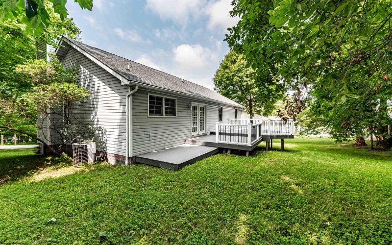 1374 Bennett Drive, Morgantown, West Virginia 26508, 3 Bedrooms Bedrooms, 8 Rooms Rooms,3 BathroomsBathrooms,Single Family Detached,For Sale,Bennett,0,10166197